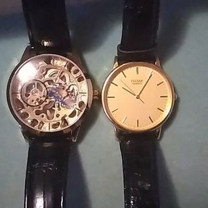 (Bundle 2) Pulsar Watch and a wind up Robotics